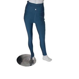 LULEMON WOMEN'S TEAL LEGGINGS SIZE 6